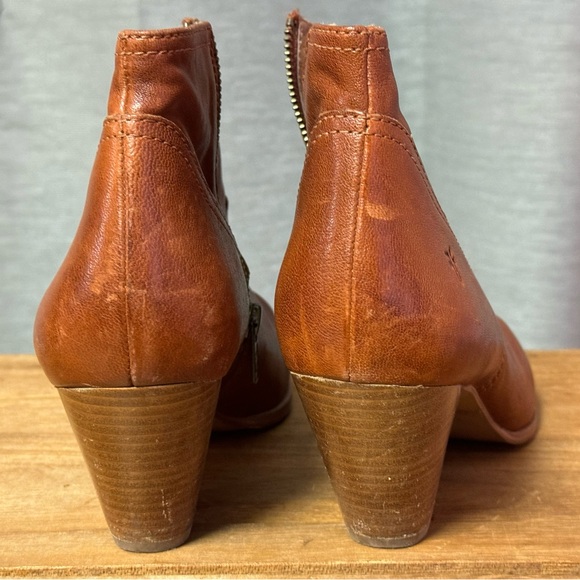 Frye bootie size 9.5, 2 inch heel - Picture 3 of 5